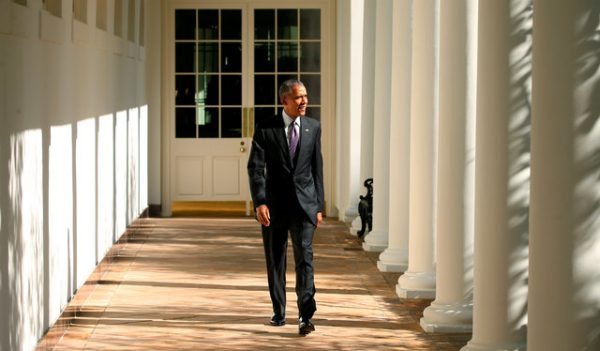 U.S. President Barack Obama walks the Colonnade toward the Oval Office of the White House in Washington on election day, November 8, 2016. REUTERS/Kevin Lamarque
