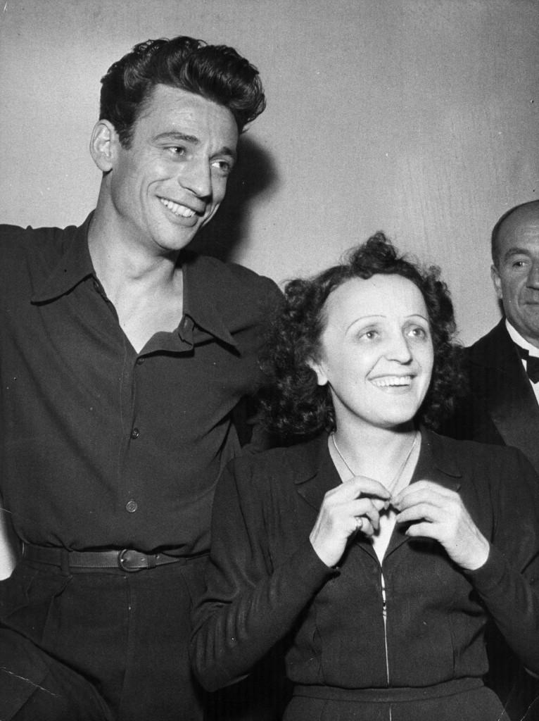 Με τον μεγαλύτερο έρωτα της ζωής της Ιβ Μοντάν. Τον γνώρισε άσημο τραγουδιστή και τον έκανε σταρ (Hulton Archive/Getty Images)