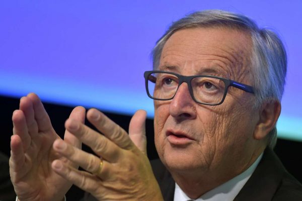 2017-09-21T102010Z_140943371_RC121357AF90_RTRMADP_3_EU-JUNCKER