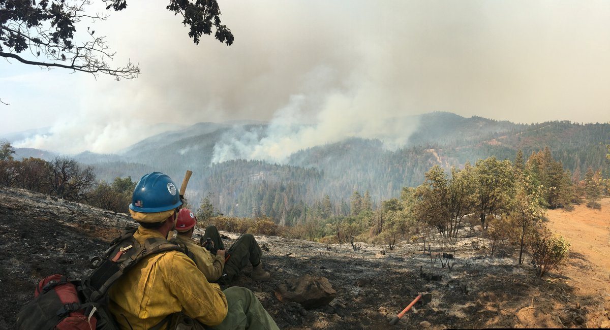 The Sierra Hotshots, from the Sierra National Forest, are responding on the front lines of the Ferguson Fire in Yosemite in this US Forest Service photo from California, U.S. released on social media on July 22, 2018.   Courtesy USDA/US Forest Service, Sierrra Hotshots/Handout via REUTERS  ATTENTION EDITORS - THIS IMAGE HAS BEEN SUPPLIED BY A THIRD PARTY.