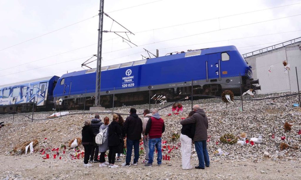 Τέμπη: Επίθεση σε διευθυντικό στέλεχος του ΟΣΕ  – Οι απολογίες συνεχίζονται