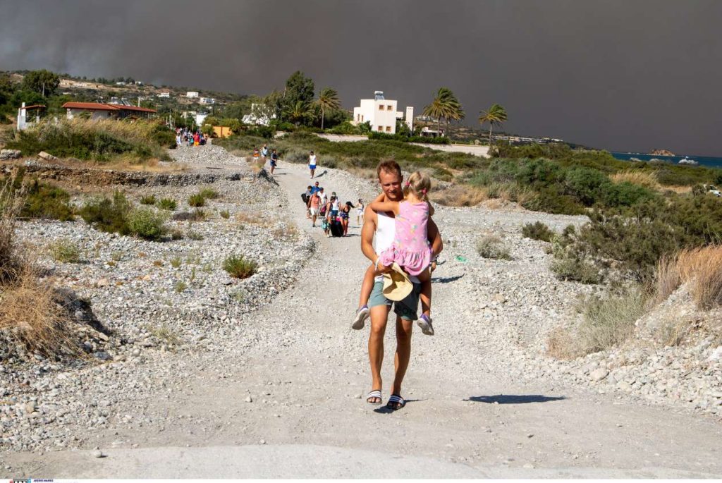 «Γλυτώσαμε από τον θάνατο μετά από 14 ώρες χάρη σε αυτόν τον Ελληνα. Του χρωστάμε τα πάντα»