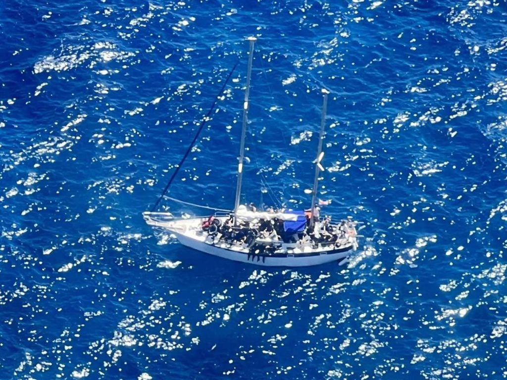 Διασώθηκαν 52 μετανάστες από σκάφος στη Φαλκονέρα