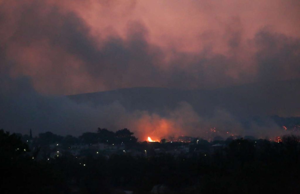 Εβρος: Στις φλόγες το περίφημο δάσος της Δαδιάς