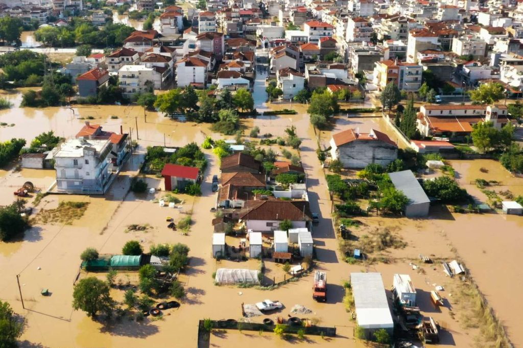 Εκκενώνονται Γιάννουλη και Αγιος Θωμάς στη Λάρισα – Μήνυμα από το 112