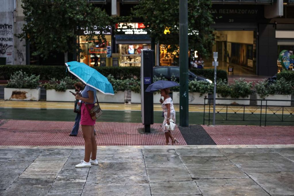 Η «Ψυχρή Λίμνη» φέρνει ισχυρές βροχές και καταιγίδες – Τι καιρό θα κάνει στην Αττική