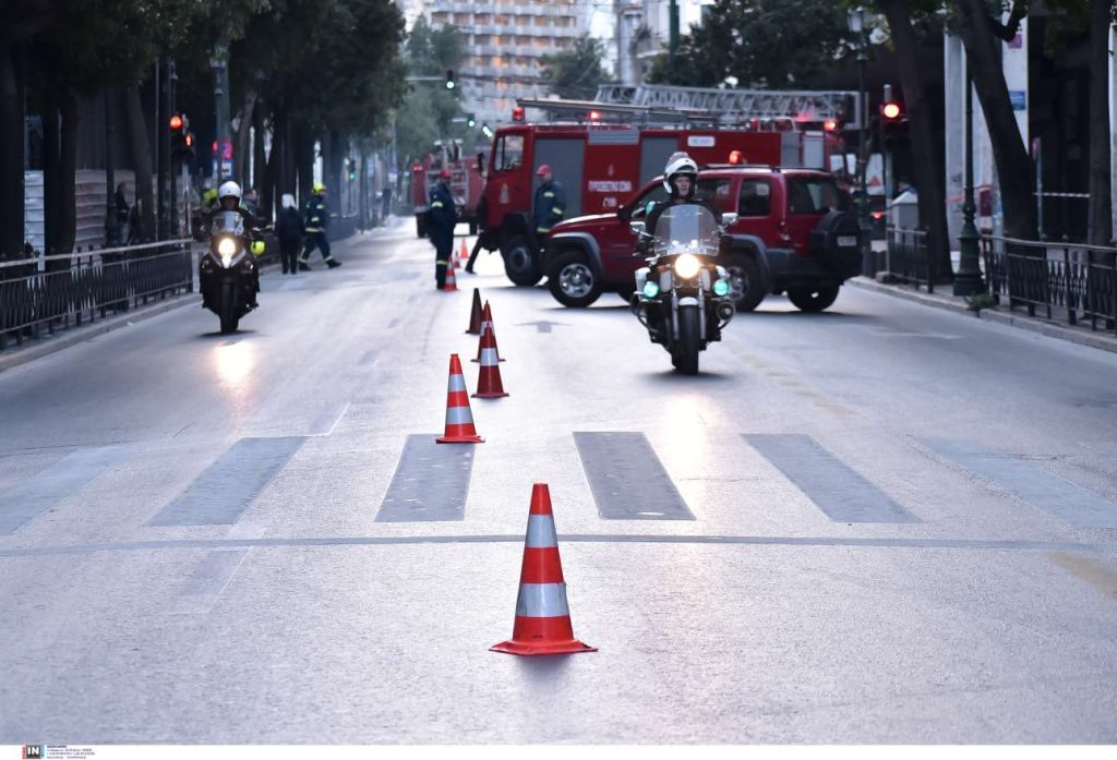 Η βόμβα στη Σταδίου: Εντοπίστηκε η μοτοσικλέτα των δραστών