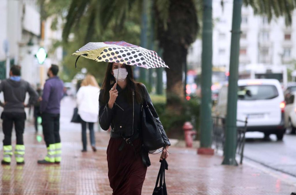 Ερχονται βροχές και καταιγίδες – «Οχι» στις υπερβολές, λέει ο διευθυντής της ΕΜΥ