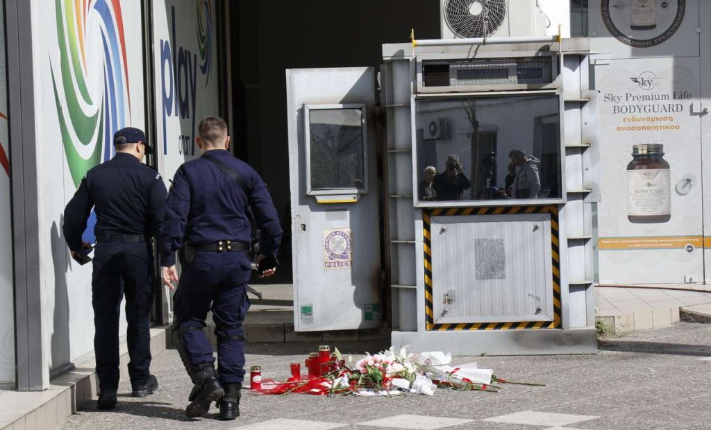 Γυναικοκτονία στους Αγίους Αναργύρους: Τι έγινε μέσα στο Α.Τ. – η κατάθεση της 23χρονης αξιωματικού Υπηρεσίας