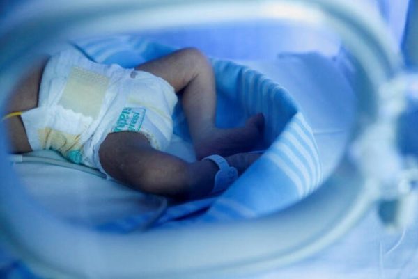 Βραυρώνα: «Γονείς» πέταξαν στα σκουπίδια το νεογέννητο μωρό τους