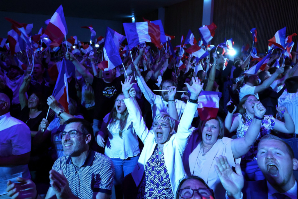 Εκλογές στη Γαλλία: Νίκη της λεπενικής Ακροδεξιάς με 34%