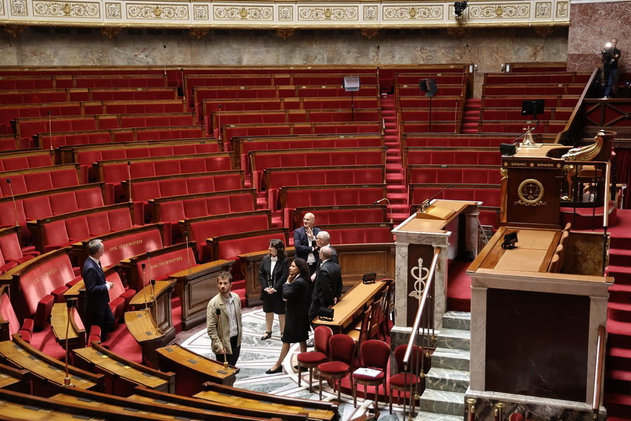 Γαλλία: Στους 169 οι υποψήφιοι βουλευτές που προκρίθηκαν αλλά αποσύρονται