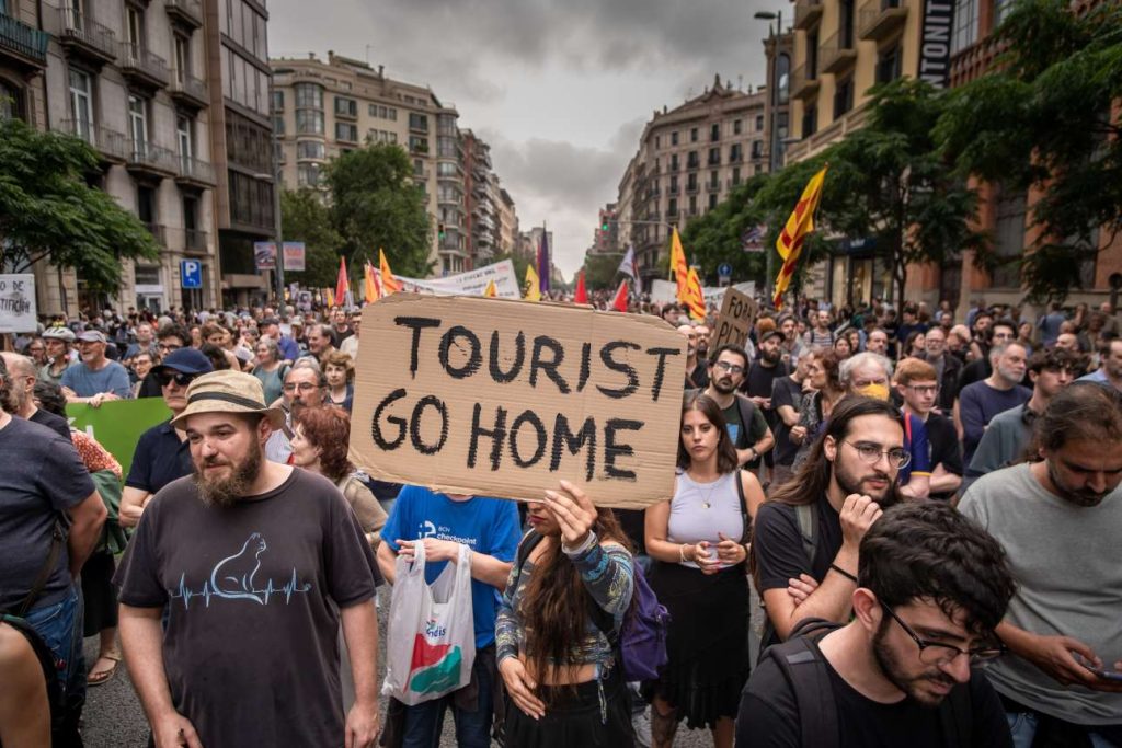 Ισπανία: Αυστηροί περιορισμοί στη βραχυχρόνια εκμίσθωση
