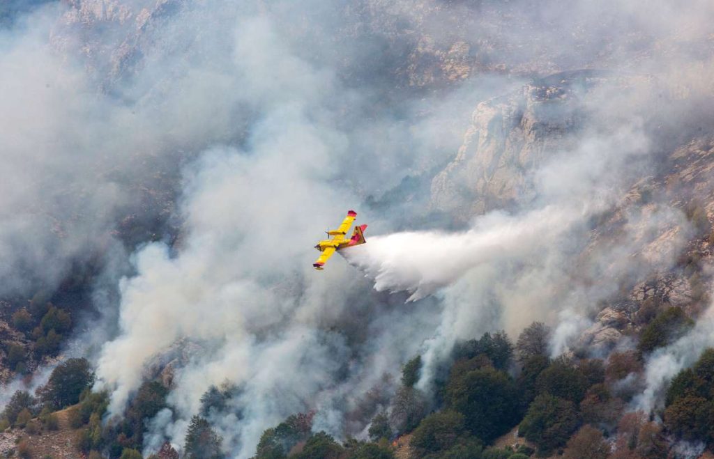 Καίγεται για πέμπτη ημέρα το Παγγαίο όρος στην Καβάλα