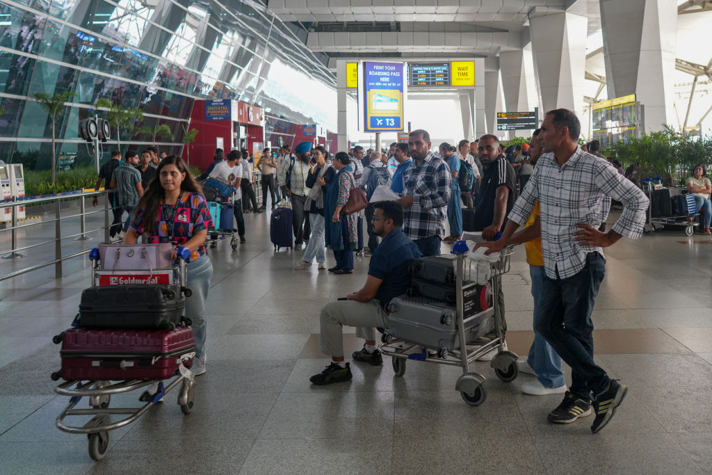 Οι ινδοί τουρίστες κατακτούν τον κόσμο