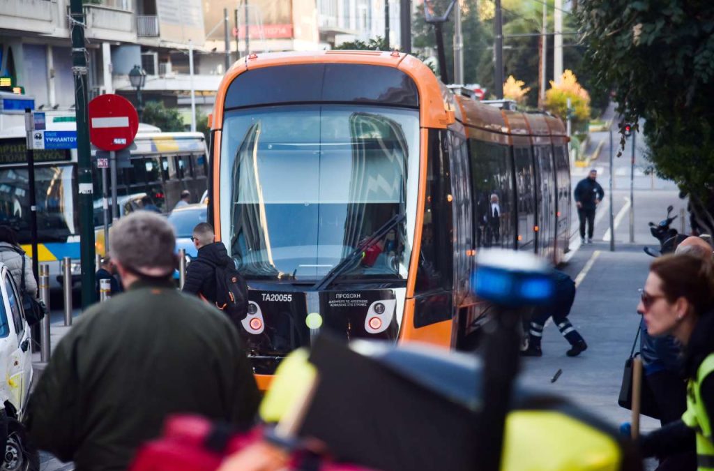 Διακοπή στα δρομολόγια του Τραμ προς Φάληρο λόγω ατυχήματος