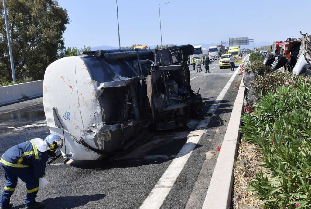 Διαρροή υγραερίου μετά από ανατροπή βυτιοφόρου στη Λ. Σχιστού – διεκόπη η κυκλοφορία