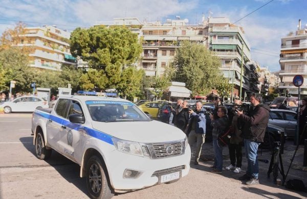 Γιάφκα στο Παγκράτι: Παλιές προκηρύξεις βρέθηκαν στο σπίτι του 49χρονου φιλολόγου