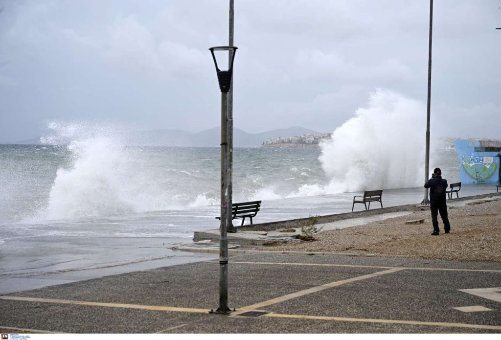 Καιρός: Πώς εξελίσσεται η «Bora» – οδηγίες για τους πολίτες