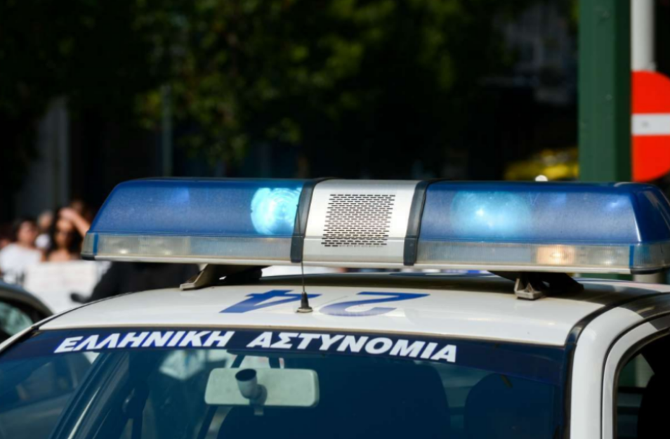 Εξάρχεια: Στο νοσοκομείο 29χρονη που δέχθηκε επίθεση στη μέση του δρόμου