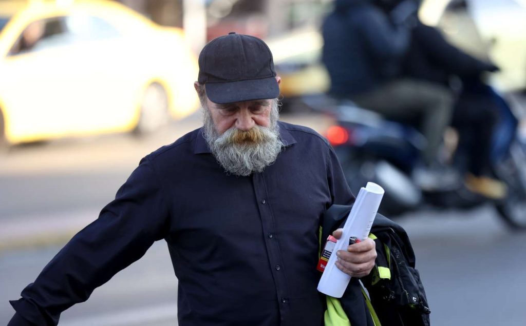 Ελεύθερος με απαγόρευση εξόδου από τη χώρα ο Πολυχρονόπουλος