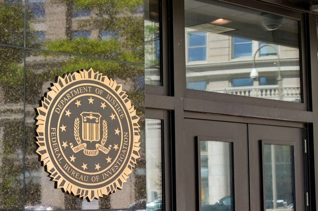 Το FBI βρήκε γιάφκα με δεκάδες αυτοσχέδιες βόμβες