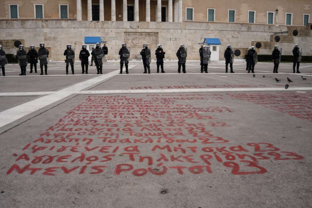 Εισαγγελική έρευνα για αναρτήσεις προτροπής σε βιαιοπραγίες στις συγκεντρώσεις για τα Τέμπη