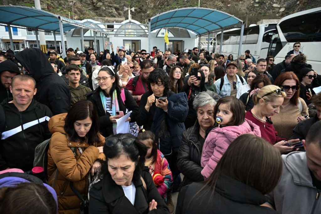 Συνεχίζεται ο χορός των Ρίχτερ και η μαζική φυγή από τη Σαντορίνη – 4,8 το πρωί στην Αμοργό