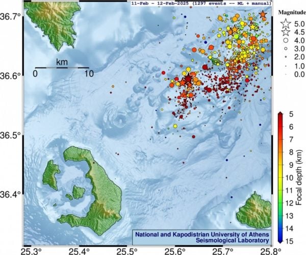 ΕΚΠΑ για Σαντορίνη: Τα επίκεντρα «δείχνουν» δύο ομάδες σεισμών
